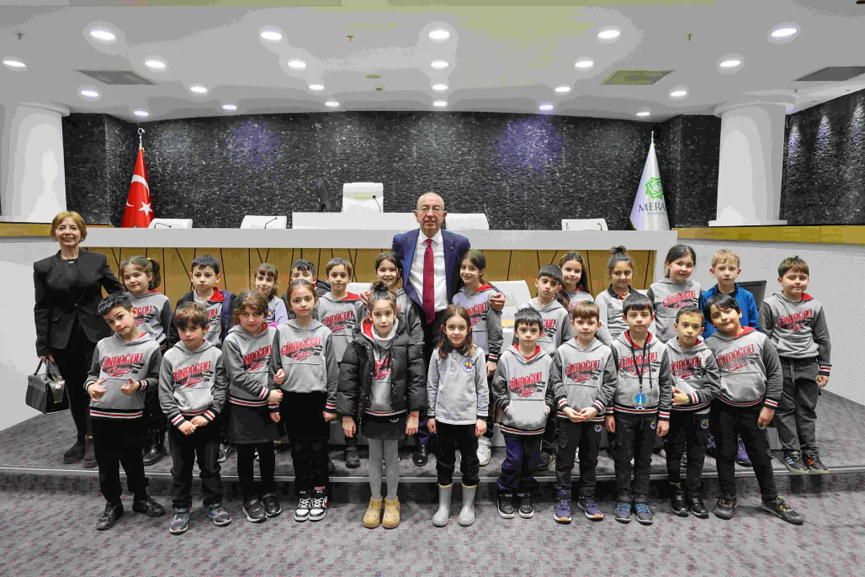 Küçük adımlar, büyük deneyimler: Konyalı minikler belediyeyi keşfetti