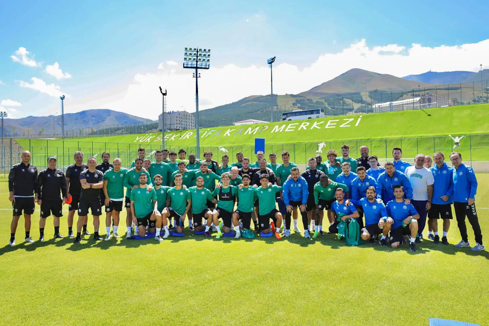 Konyaspor'un kupa yürüyüşü Erzurum'da başladı