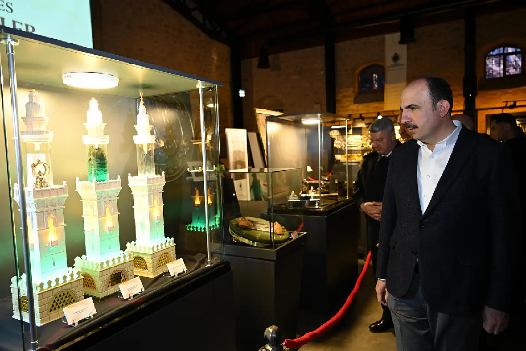 Konya'da Ramazan ruhunu yaşatan sergi: Kabe örtülerinden Sakal-ı Şerif'e