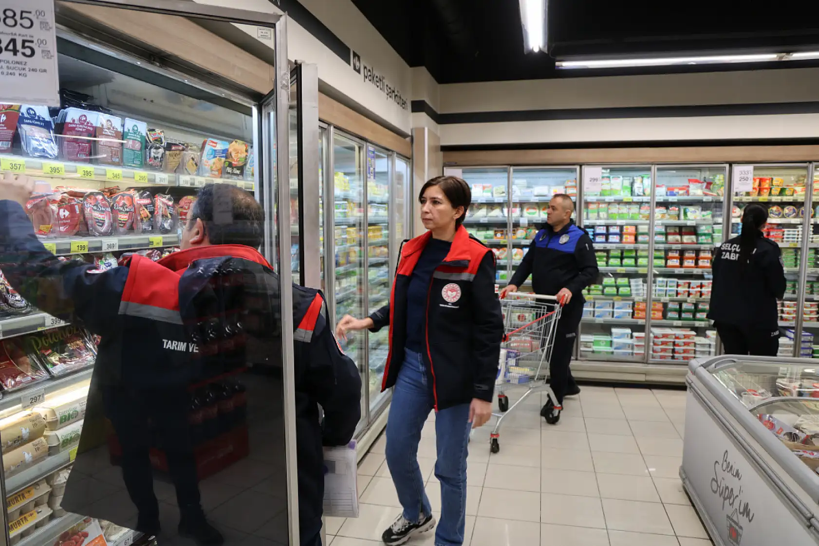 Konya'da marketlere sıkı markaj! Raf ile kasa fiyatları titizlikle inceleniyor