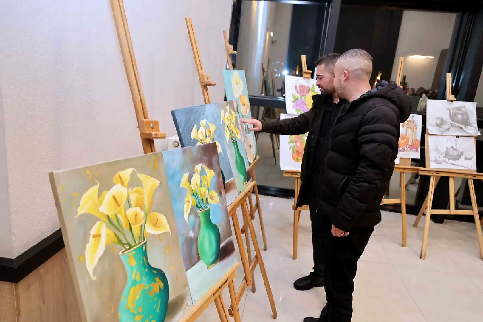 Konya'da 549 kursiyer el emeği sergisi ve müzik dinletisiyle sahnedeydi