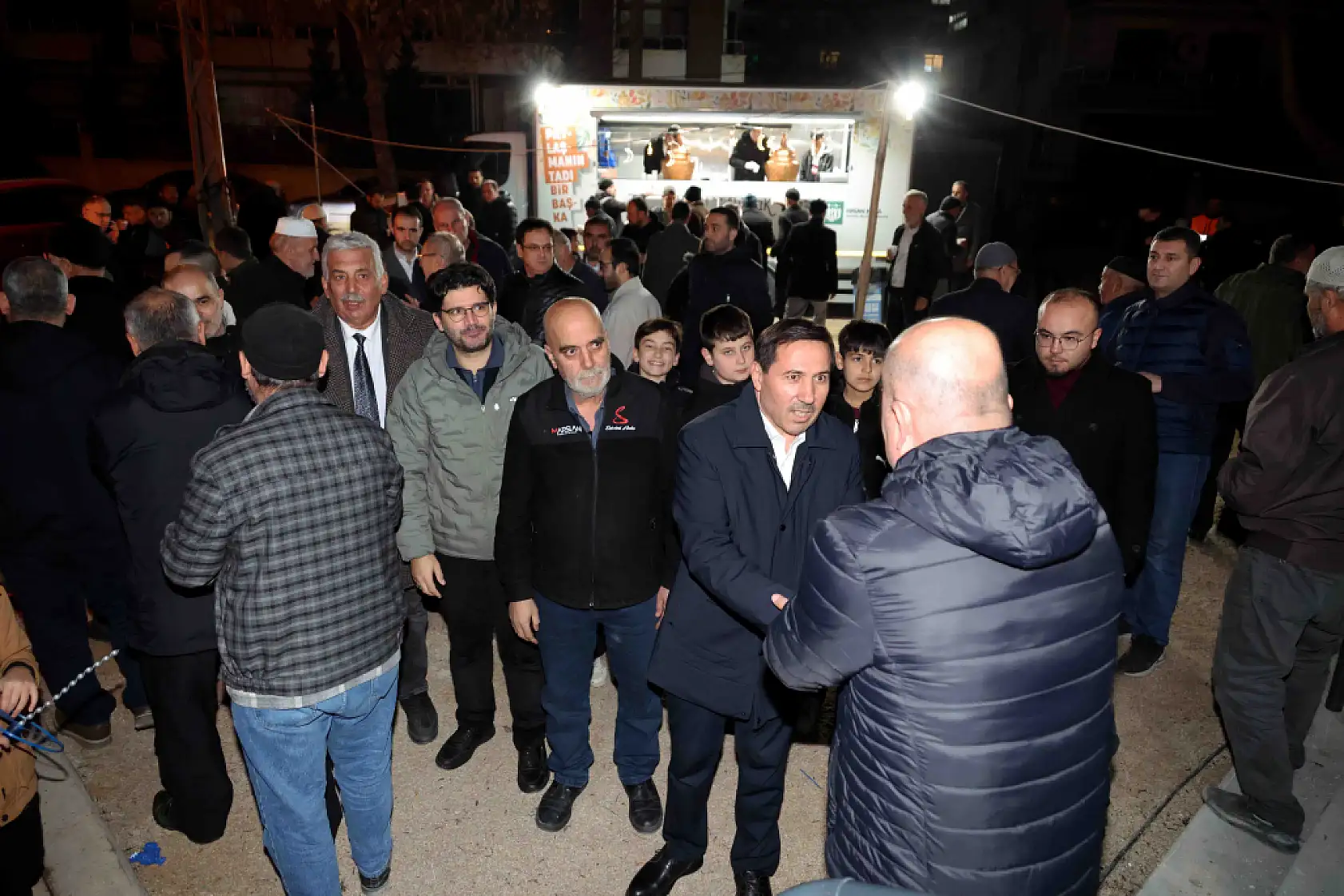 Karatay'da Ramazan bereketi Başkan Kılca ile sokaklara taşındı