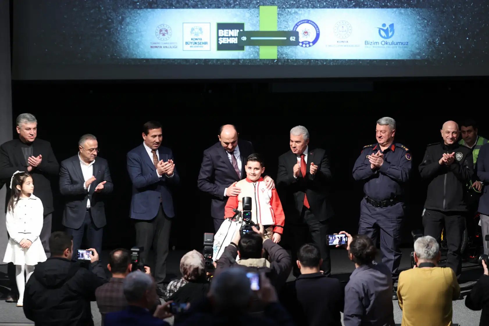 Trafikte saygı sanatla anlatıldı: Konya'da nezaket projesi ödüllendirildi