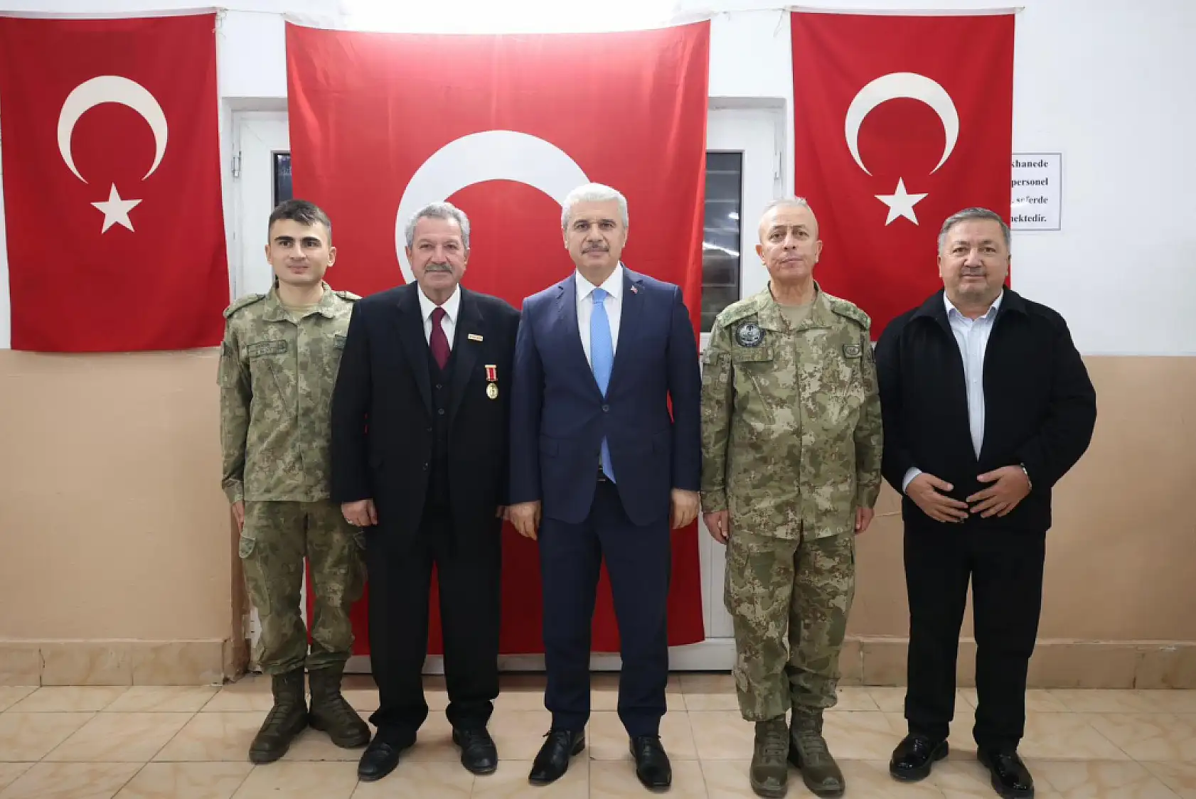 Konya'da anlamlı buluşma: Mehmetçikler şehit aileleriyle aynı sofrada