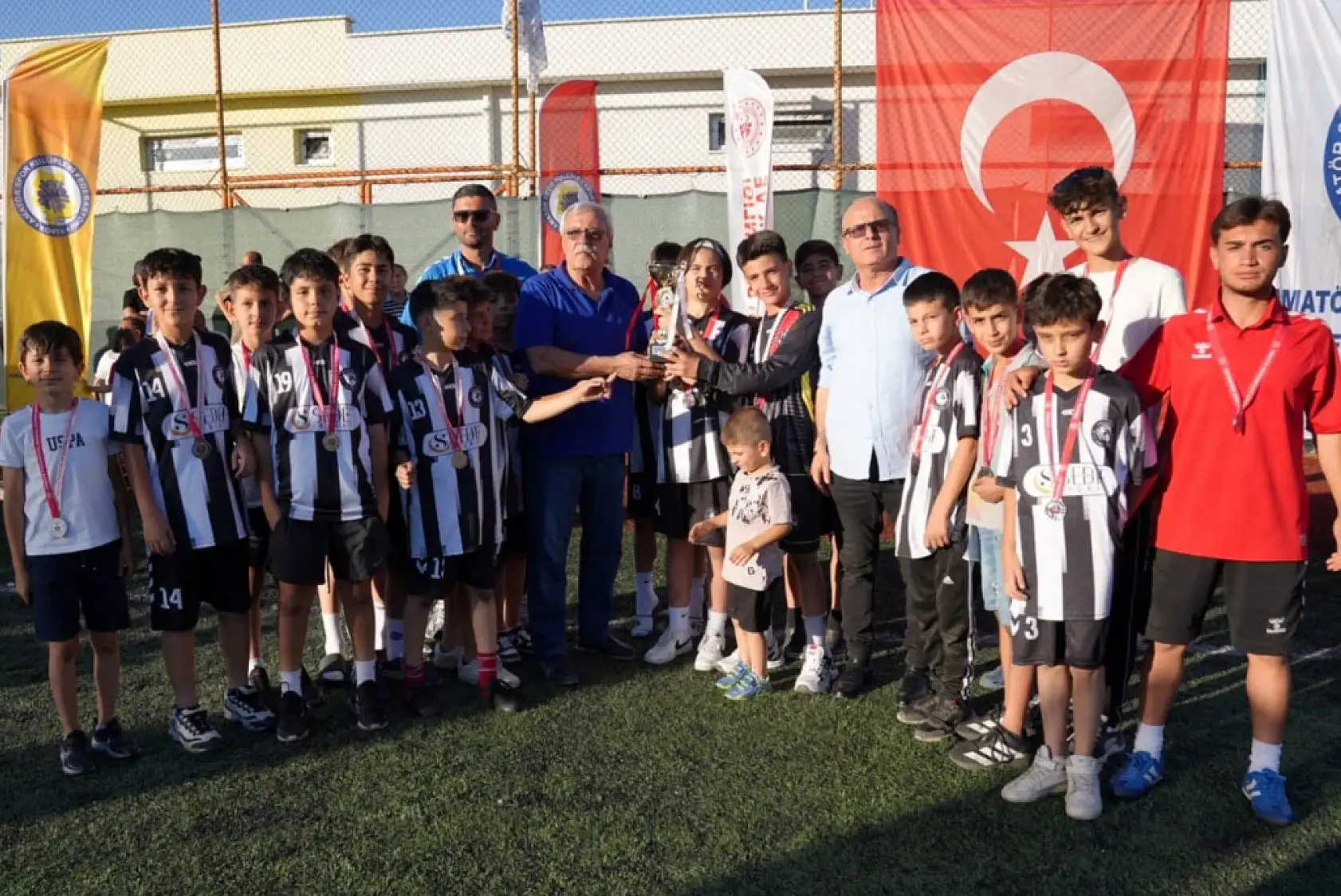 Konya'da U11, U12 ve U13 futbol ligleri şenlik havasında sona erdi: 145 Takım, 528 Maç, 3 Şampiyon