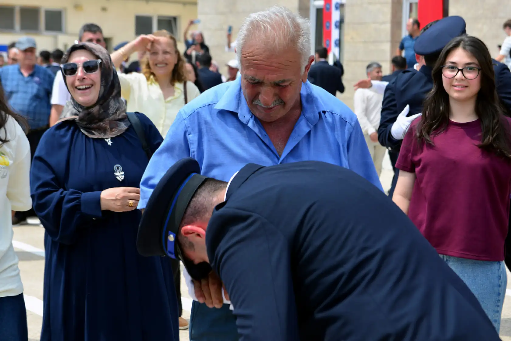 Önce meslek yeminini etti, sonra hayat yeminini aldı