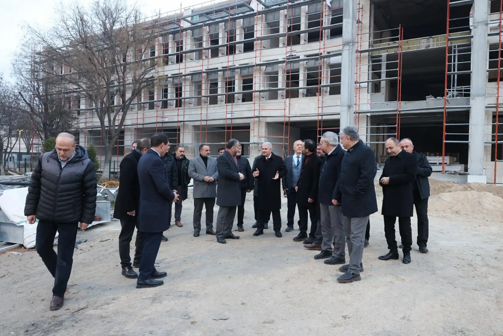 Türkiye'nin ve Konya'nın ilklerinden olan okula yeni nefes