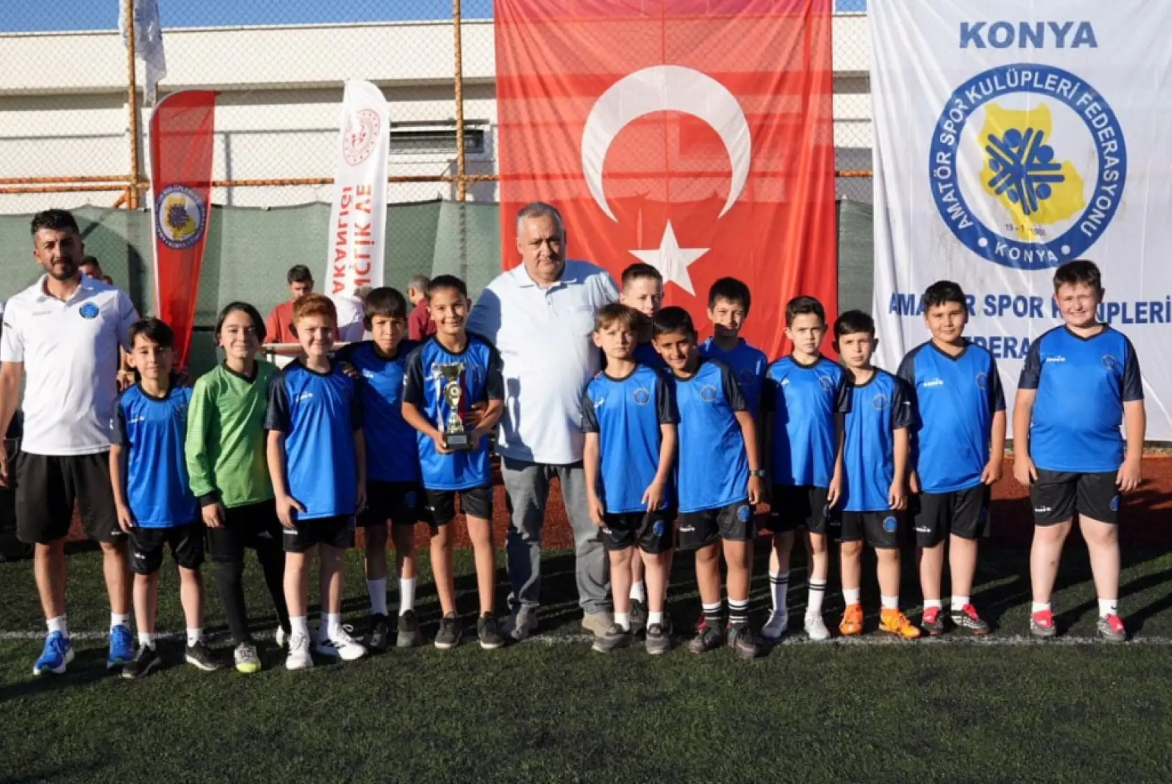 Konya'da U11, U12 ve U13 futbol ligleri şenlik havasında sona erdi: 145 Takım, 528 Maç, 3 Şampiyon