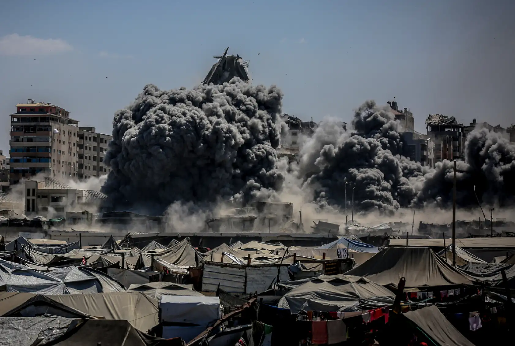 Gazze'deki 'Harmony Kulesi' bombalandı