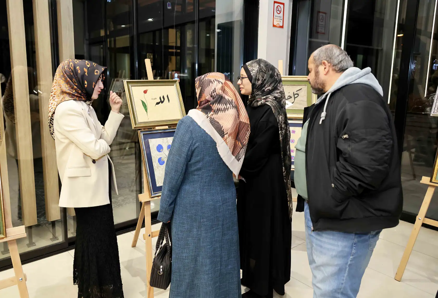 Konya'da 549 kursiyer el emeği sergisi ve müzik dinletisiyle sahnedeydi
