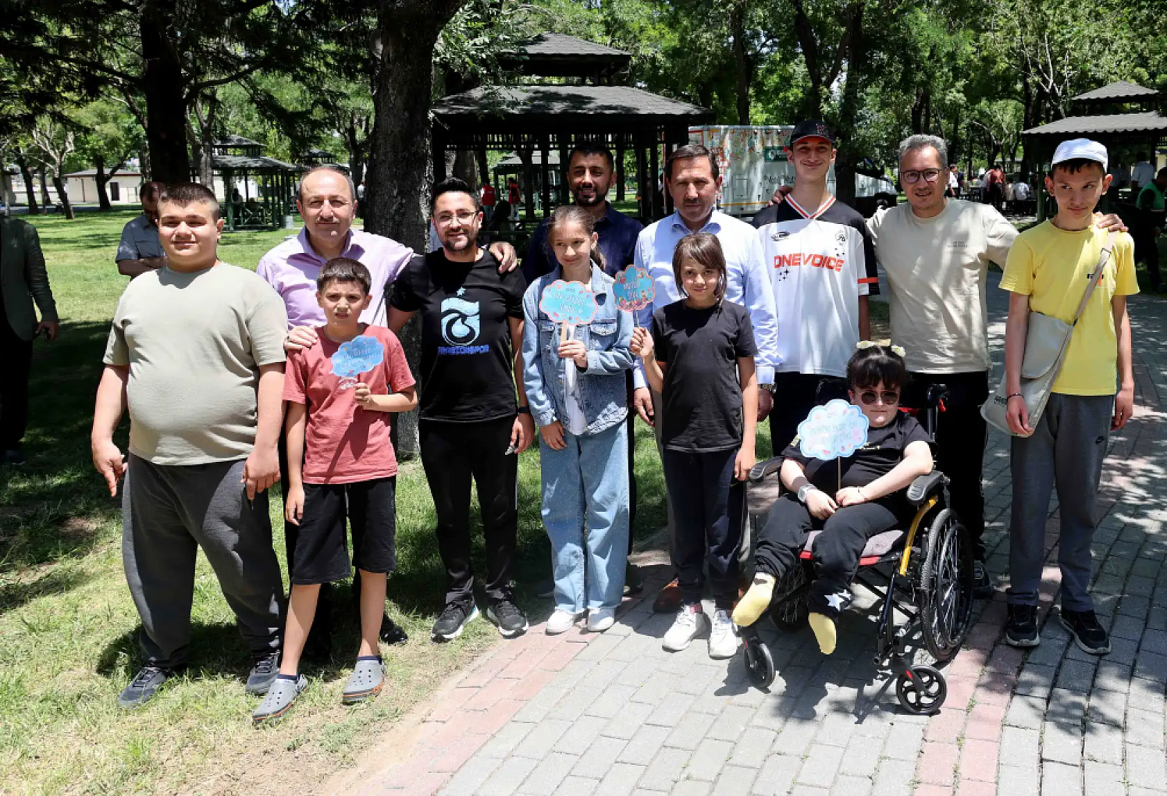 Konya'da tonlarca atık ödülle buluştu