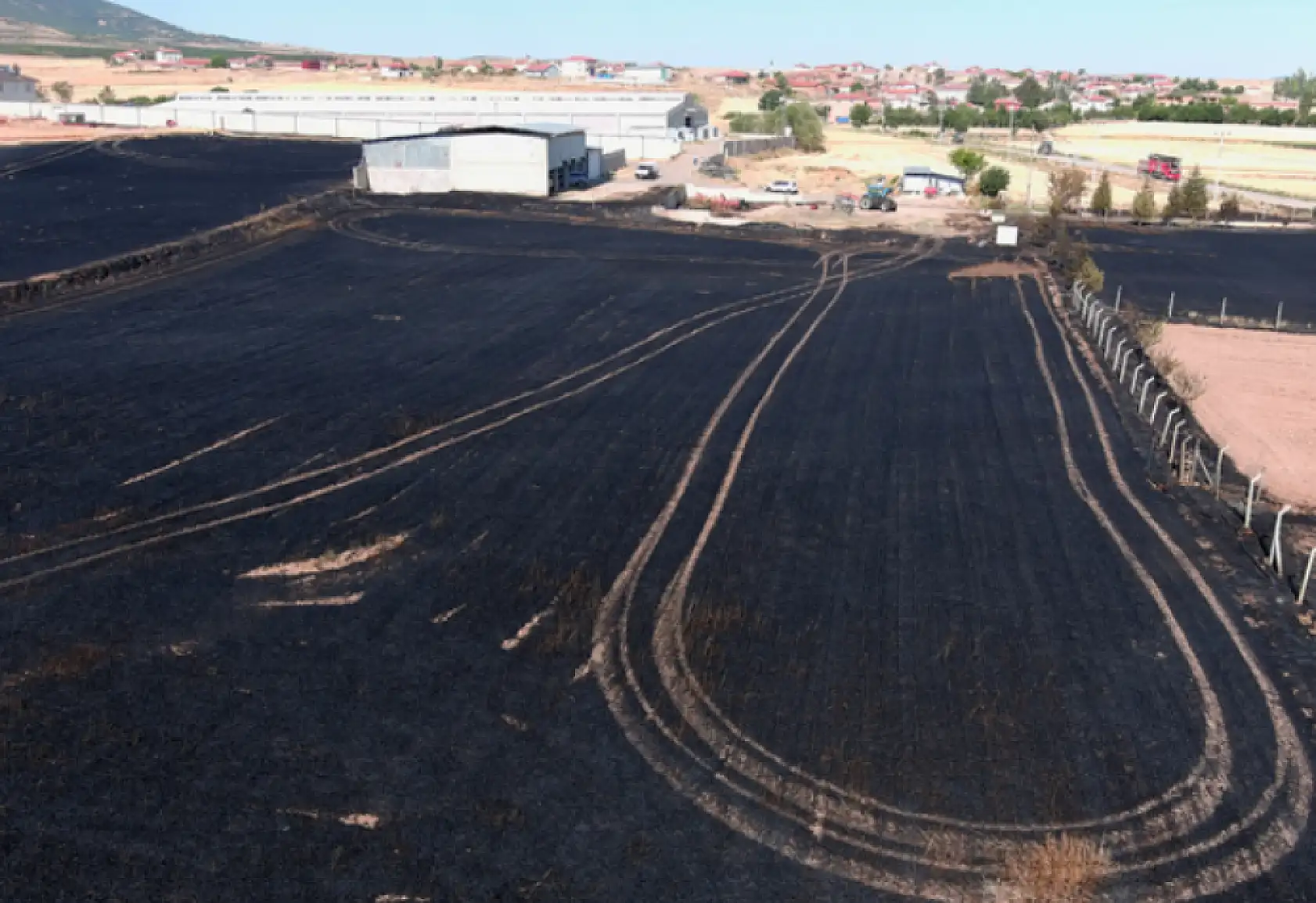 Yangında kül olan 800 dekar havadan görüntülendi!