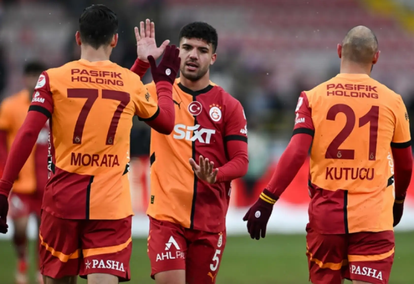 Aslan kupada ilk galibiyetini aldı!