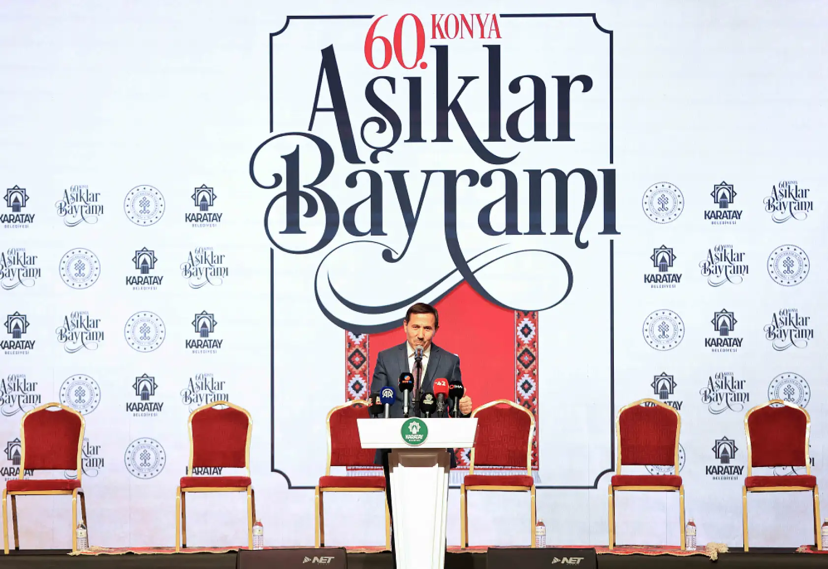 Sazlar çaldı, sözler yankılandı: Konya'da âşıklık geleneği yaşatılıyor