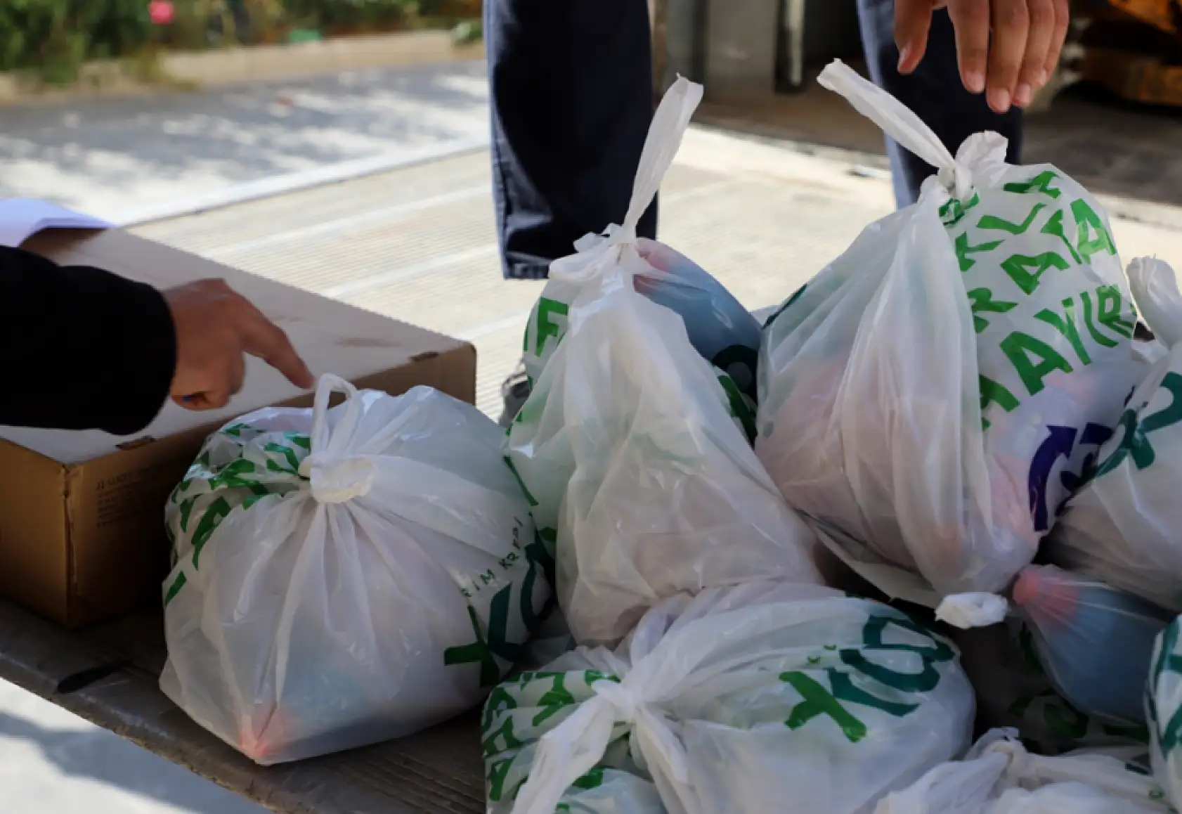 Konya'da belediyeden ihtiyaç sahiplerine destek!