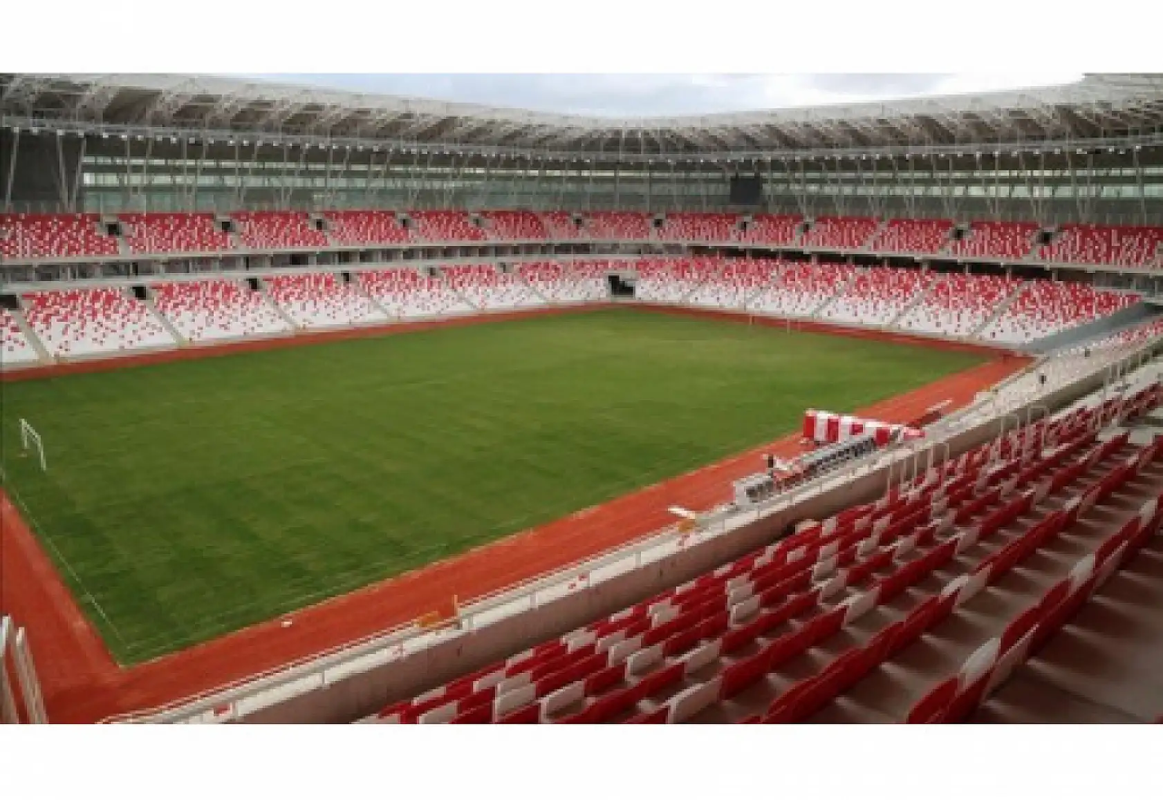 Sivasspor yönetiminden taraftarlarına büyük jest! Konyaspor karşılaşmasında tüm tribünler bakın kaç TL'den satışa sunulacak!