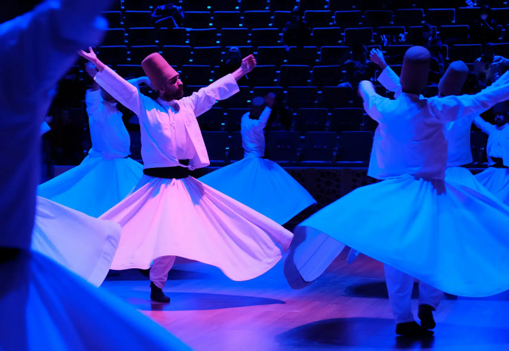 Konya'da 26 yıllık semazen fark etti, terzi oldu: Tennure, zikrin ilk mutfağıdır