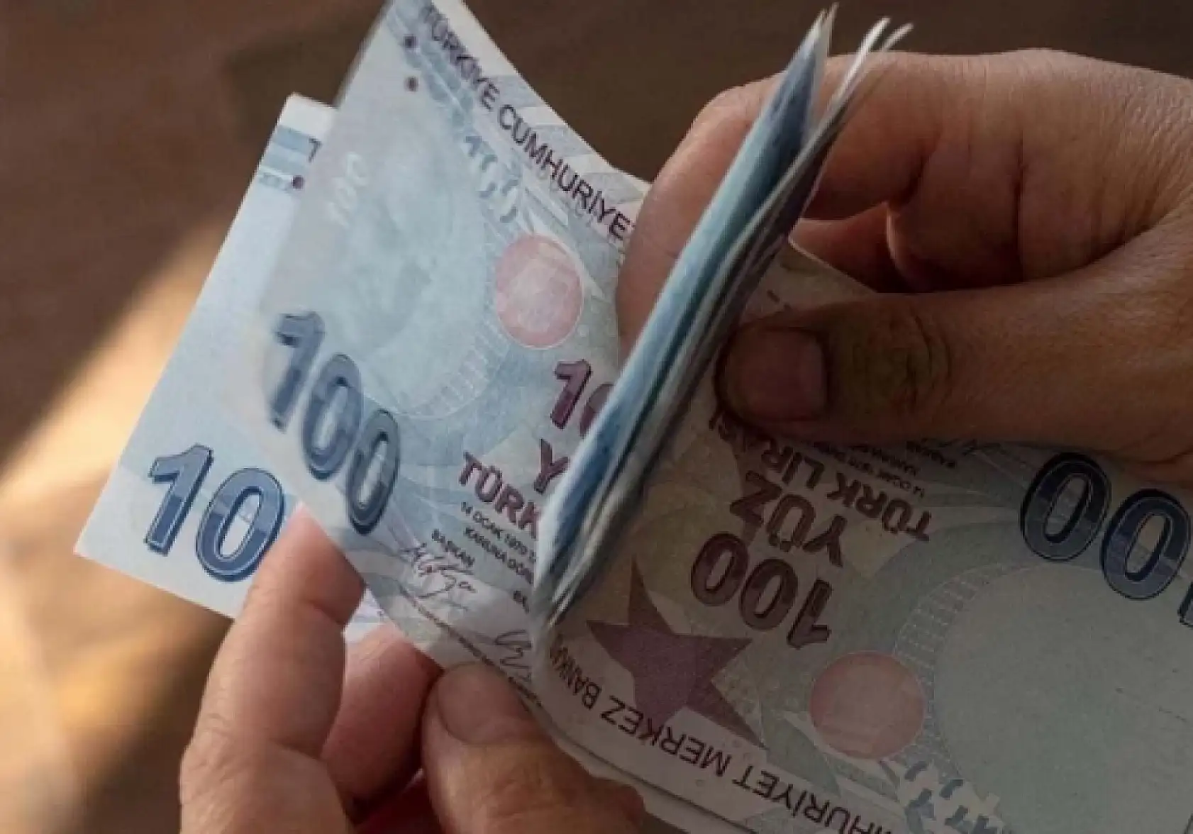 Milyonlarca çalışanı ilgilendiren asgari ücret zammı için heyecanlandıran açıklama: Uzman isim rakam verdi!