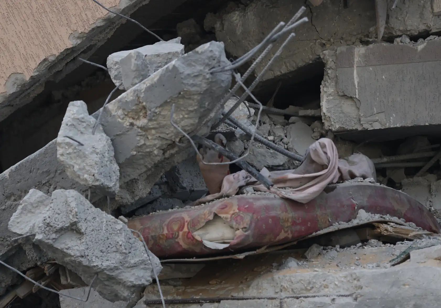 Gazze'de saldırılar sürüyor