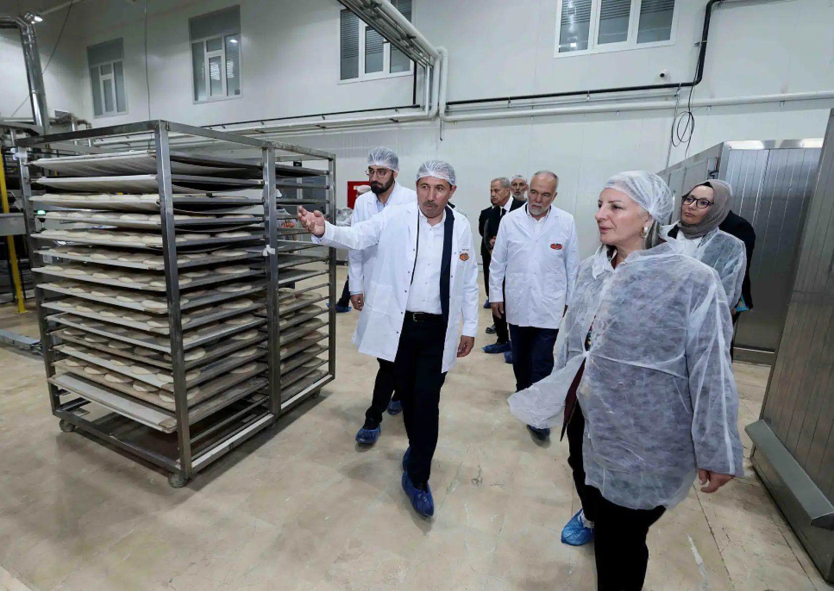 Konya'da saatte 10 bin ekmek üreten tesise önemli ziyaret