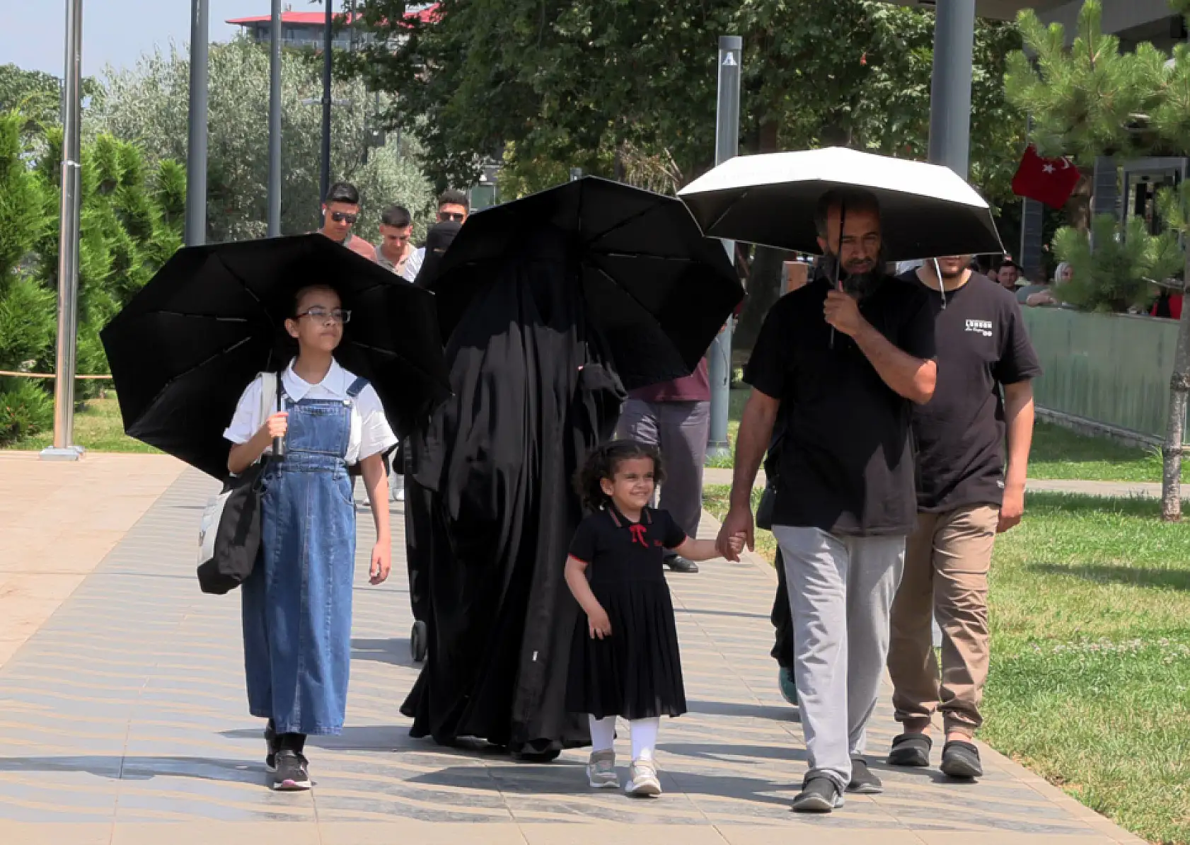 Ölümcül sıcaklar Türkiye'de! Risk grubundakiler için kritik açıklama