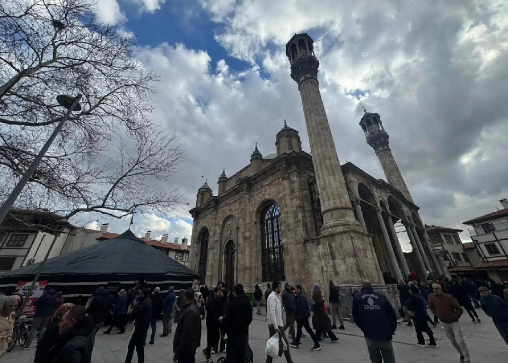 Konya'da çıkan yangın tarihi bir caminin doğuşuna vesile oldu!