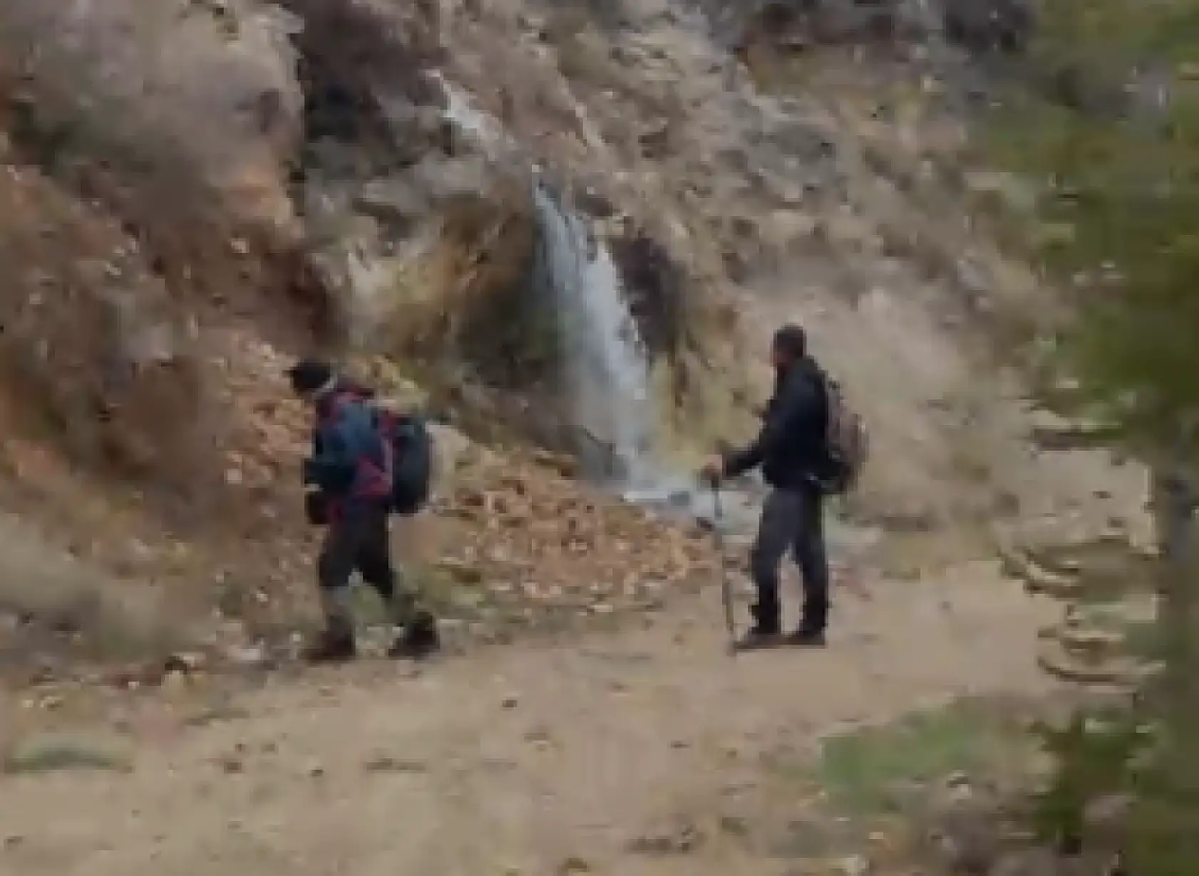 Konyalı dağcılardan tehlikeli tırmanış: İnsanın ayak basmadığı  yerdeler