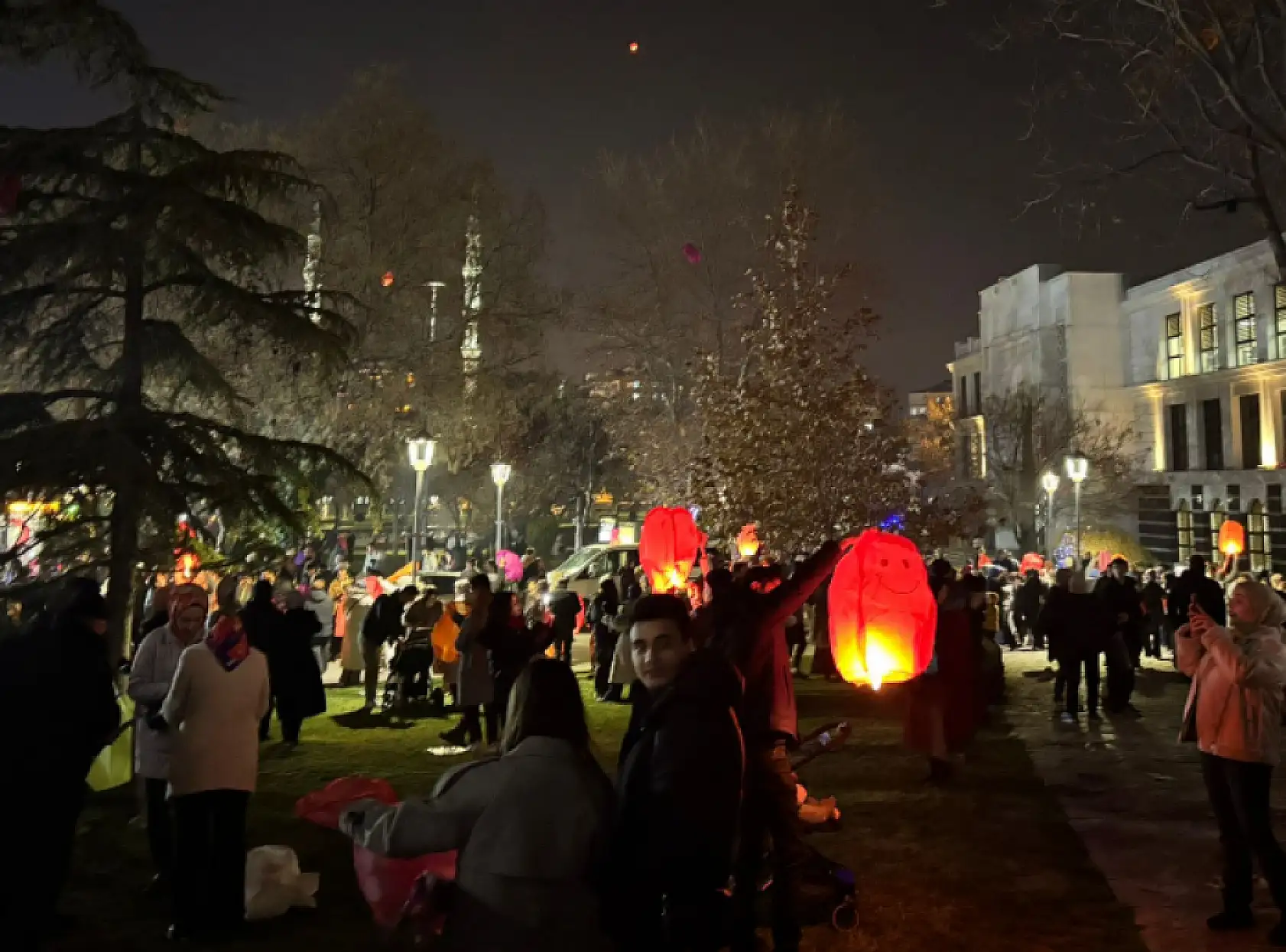 Konya'da Şivlilik coşkusu: Fener Alayı sokakları aydınlattı