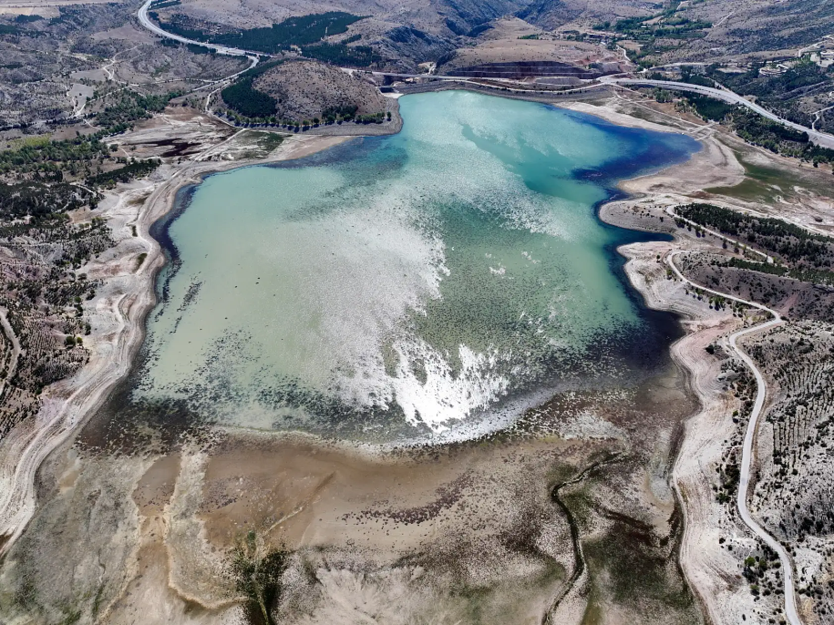 Konya'da su krizi derinleşiyor: Kuraklık baraj ve gölleri vurdu