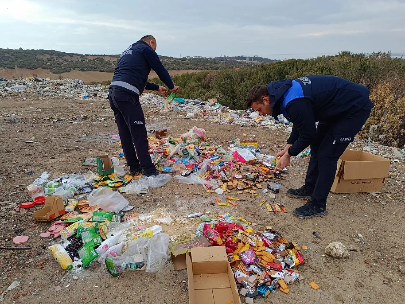 Konya'da 2 işletmeye yasal işlem! Tarihi geçmiş çok sayıda ürün imha edildi