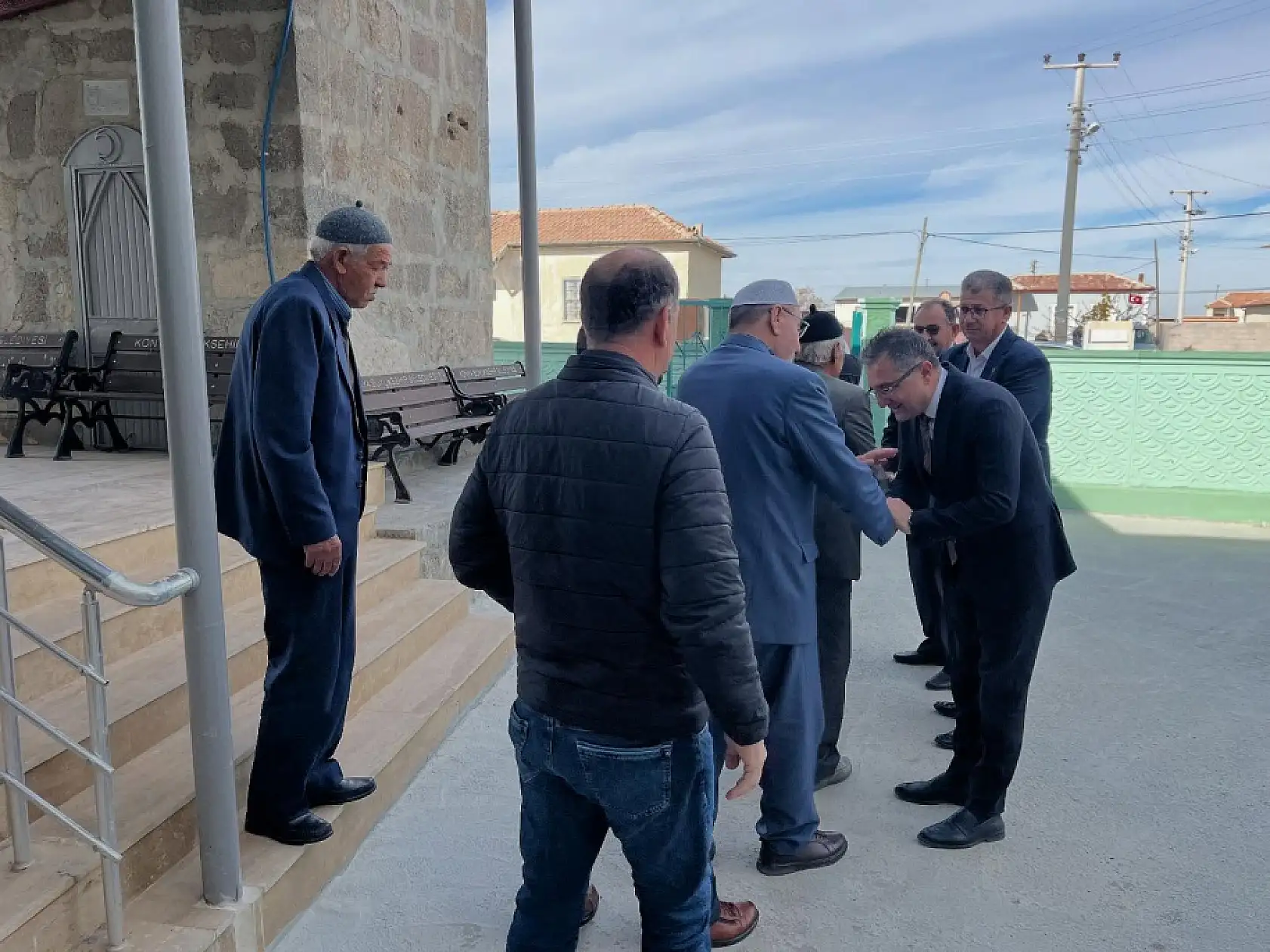 Başkan Önal Ortaoba'da vatandaşın sesine kulak verdi