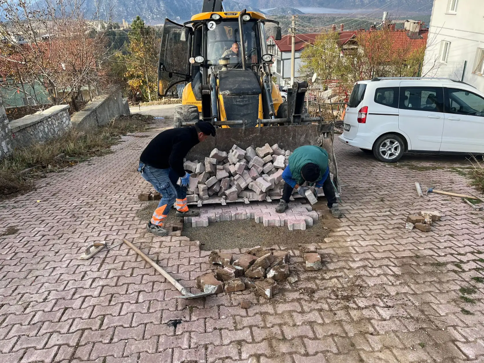 Konya'da ulaşım konforunu artıracak yol çalışmaları sürüyor