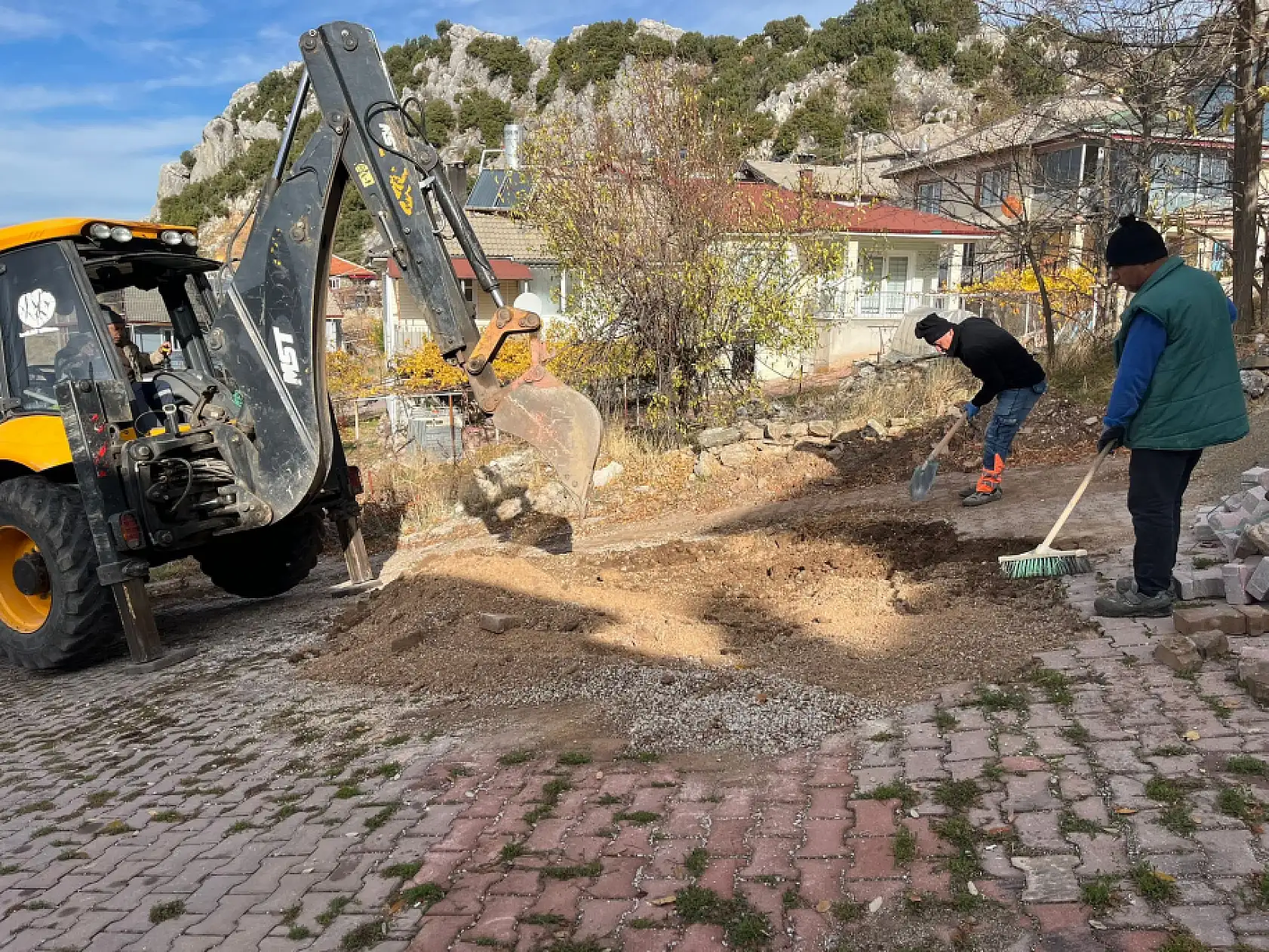 Konya'da ulaşım konforunu artıracak yol çalışmaları sürüyor