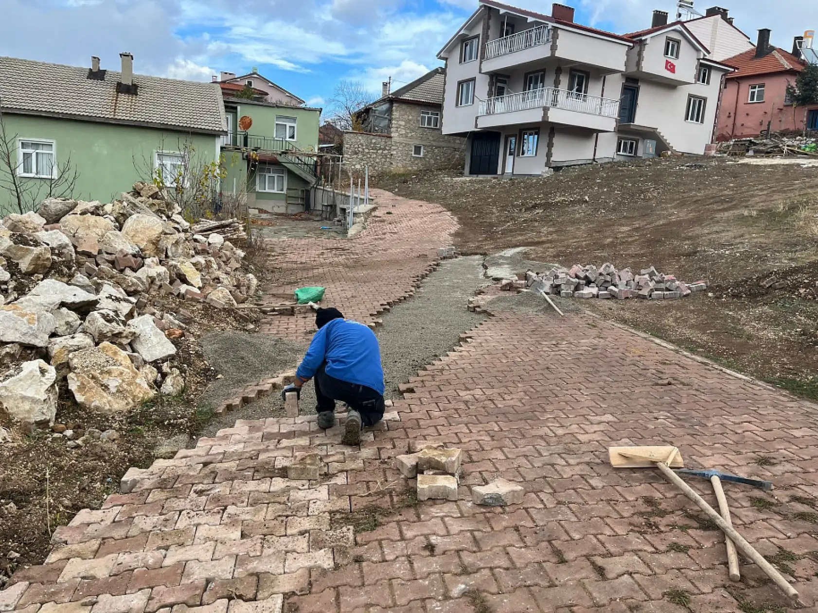 Konya'da ulaşım konforunu artıracak yol çalışmaları sürüyor