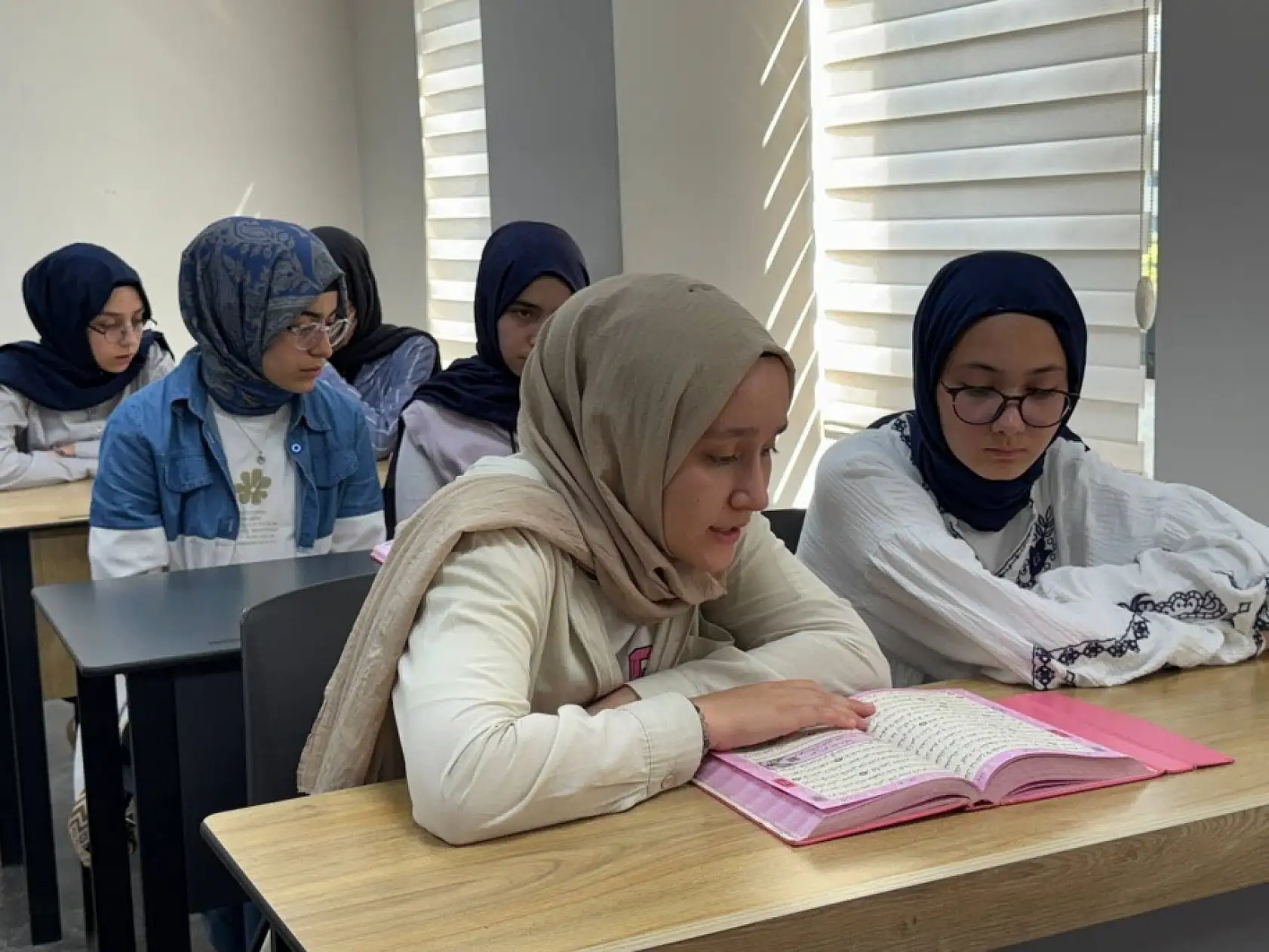 Konya'da LİMA Yaz Okulu başladı: Üniversite yolunda gençlere kapsamlı destek