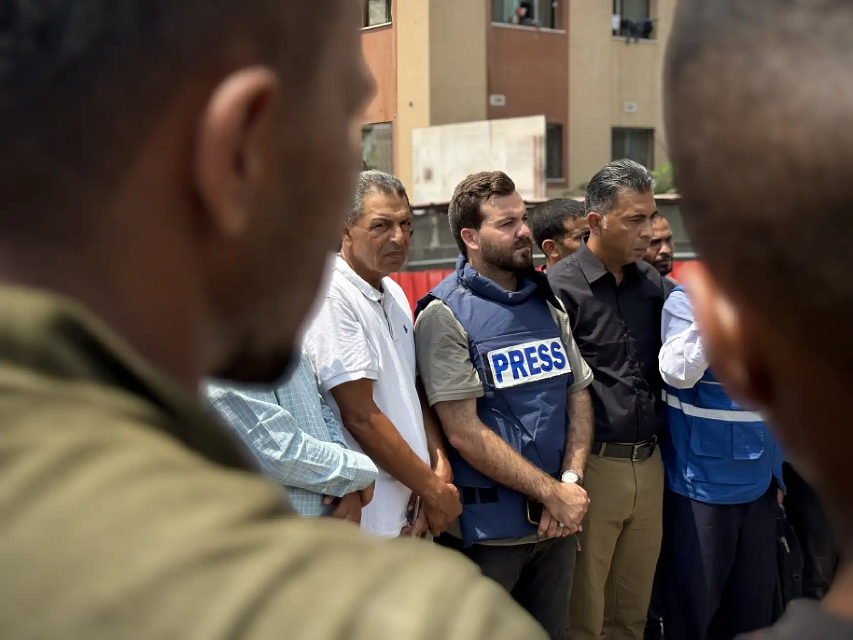 Öldürülen gazeteciler için protesto düzenlendi