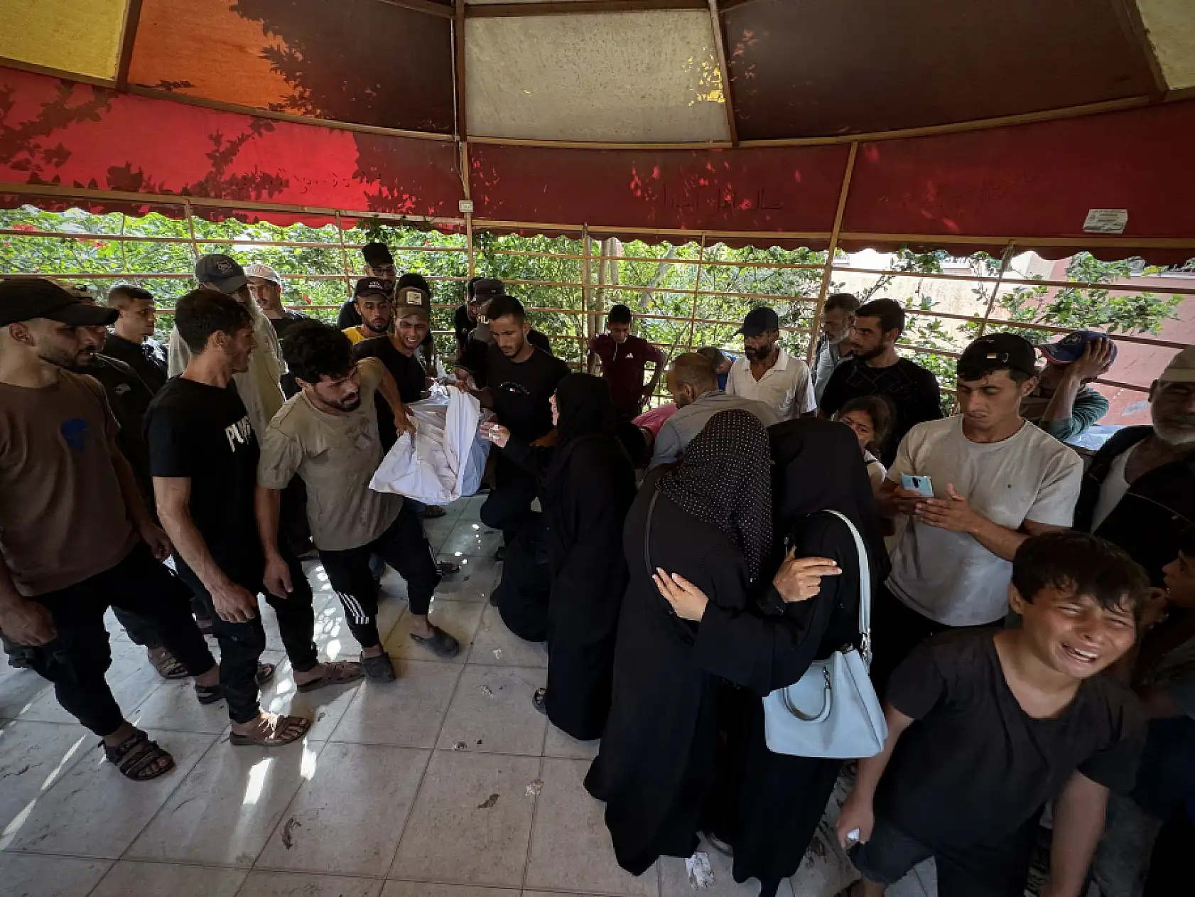 İsrail'in zulmü devam ediyor