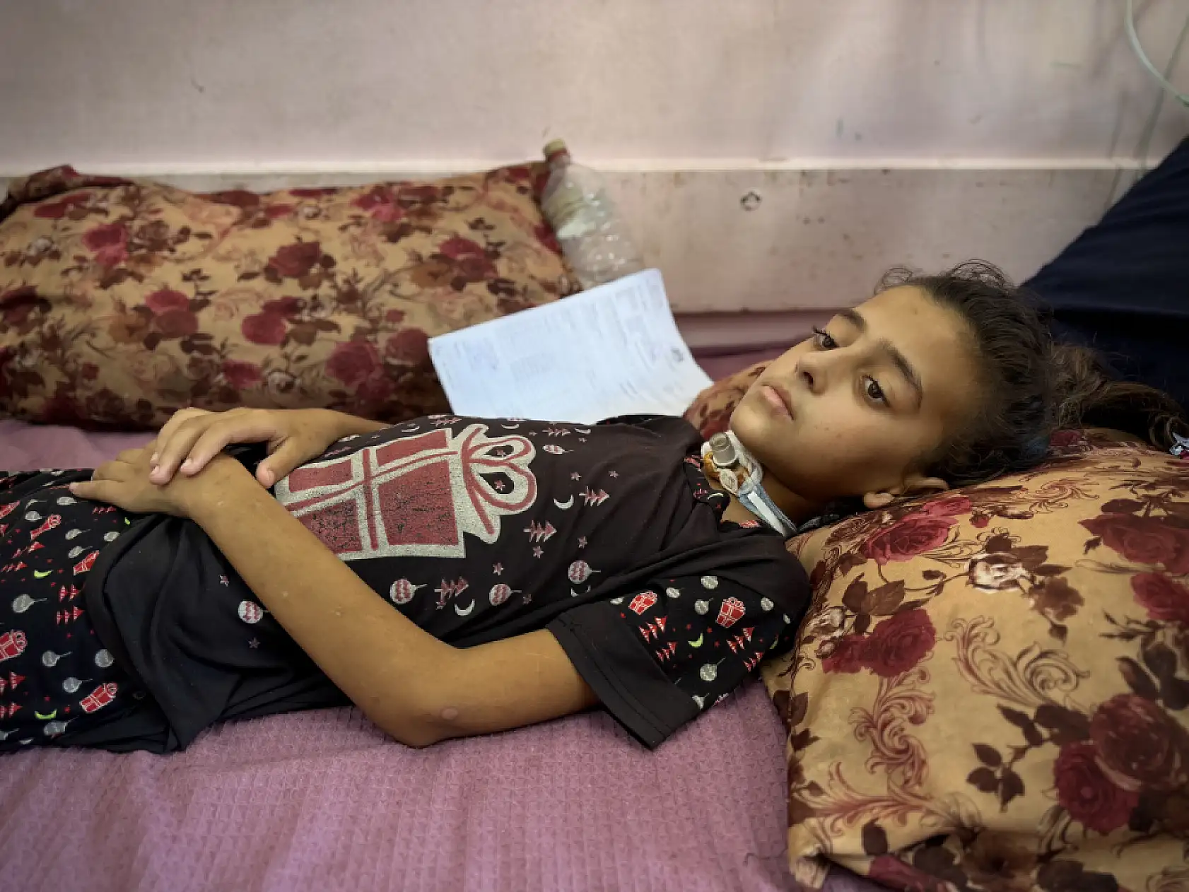 Gazze'de çocuklar açıkla mücadele ediyor!