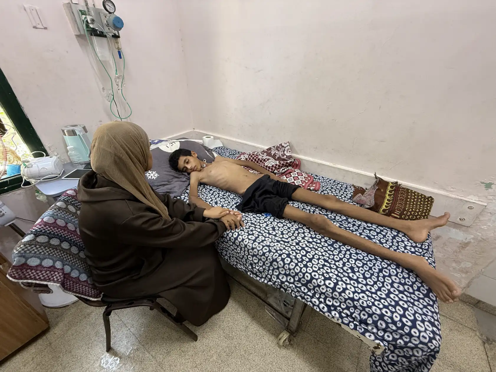 13 yaşındaki çocuk yaşam mücadelesi veriyor