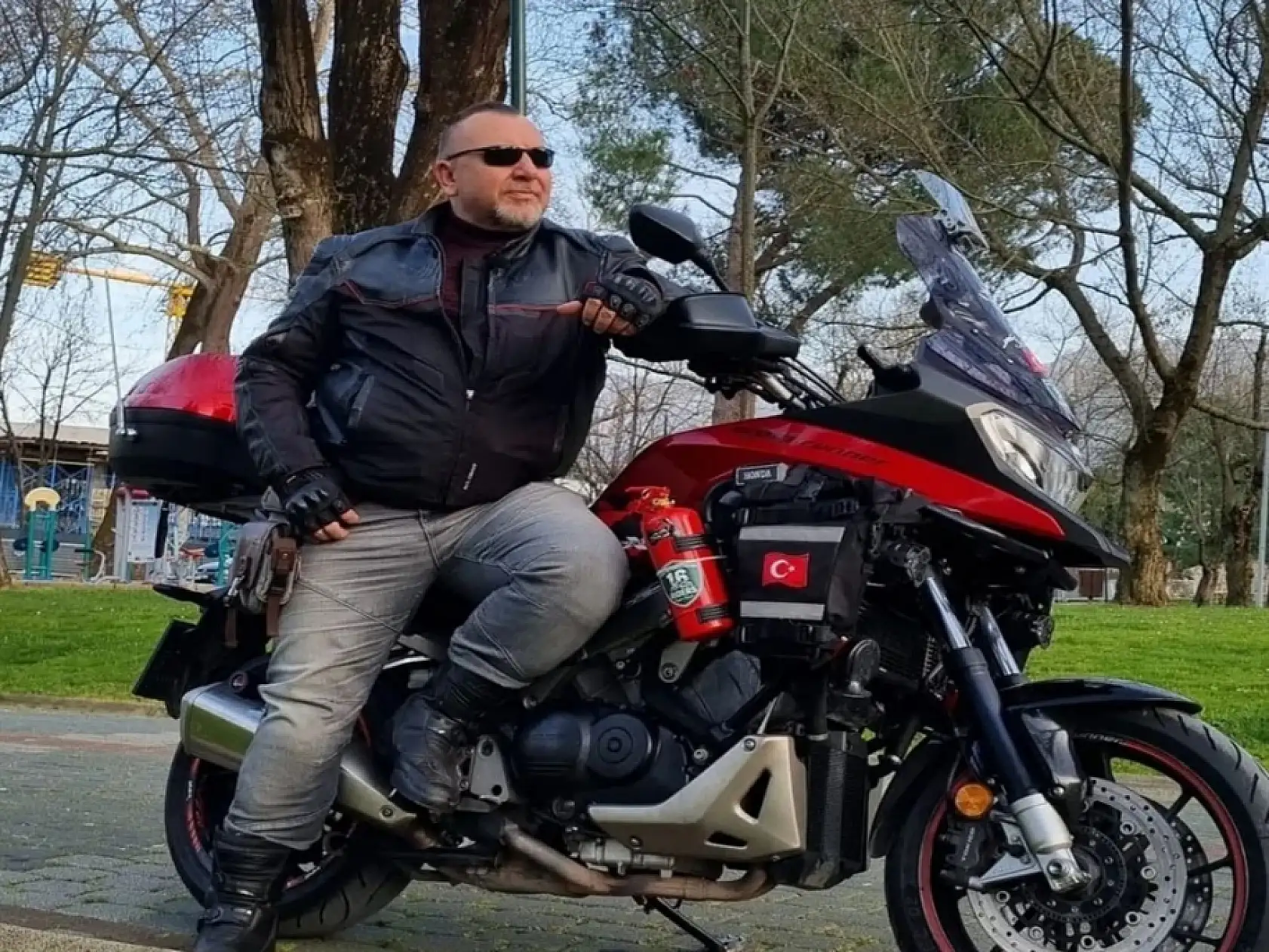 Festival yolunda feci kaza! Baba hayatını kaybetti, 13 yaşındaki oğlu ağır yaralandı