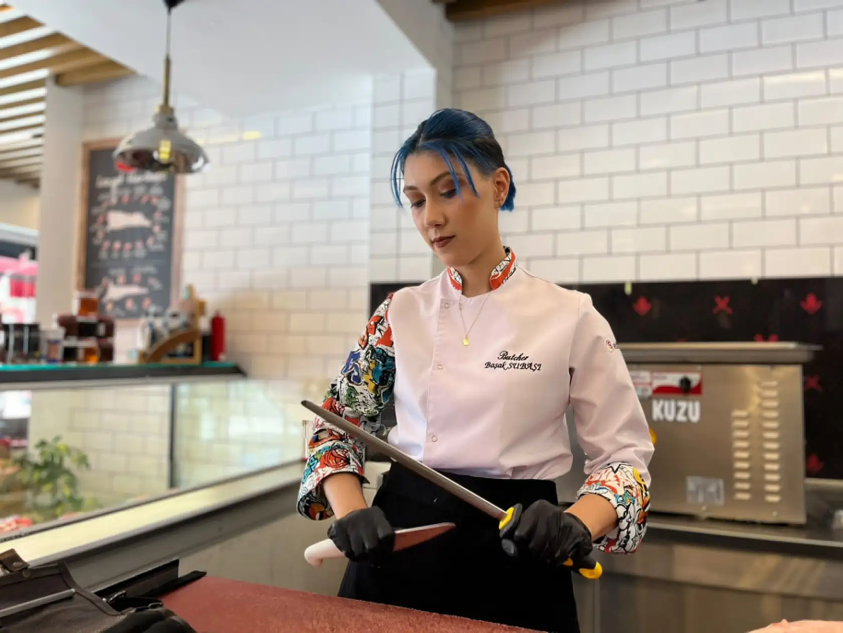 Bıçağı eline aldı, veganlığı kesip attı