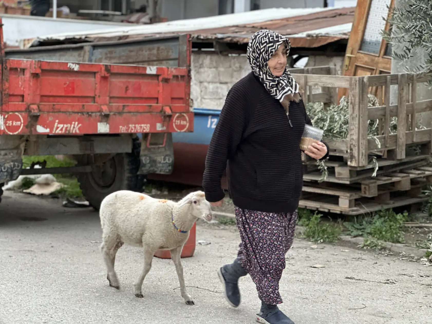 Pide kuyruğunda Çorap sürprizi: Önce şaşırttı, sonra gülümsetti