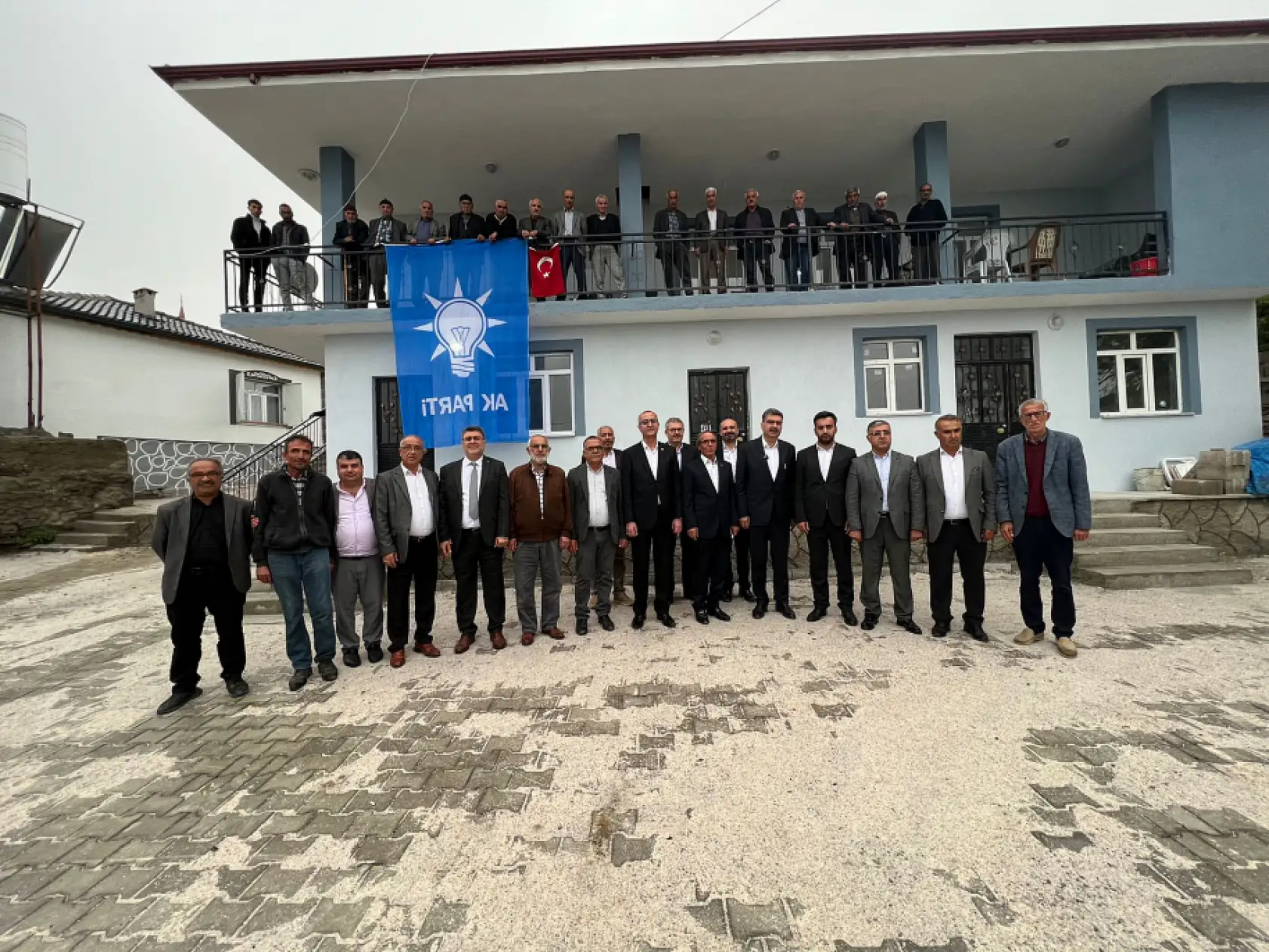 Orhan Erdem'den genç seçmenlere çağrı