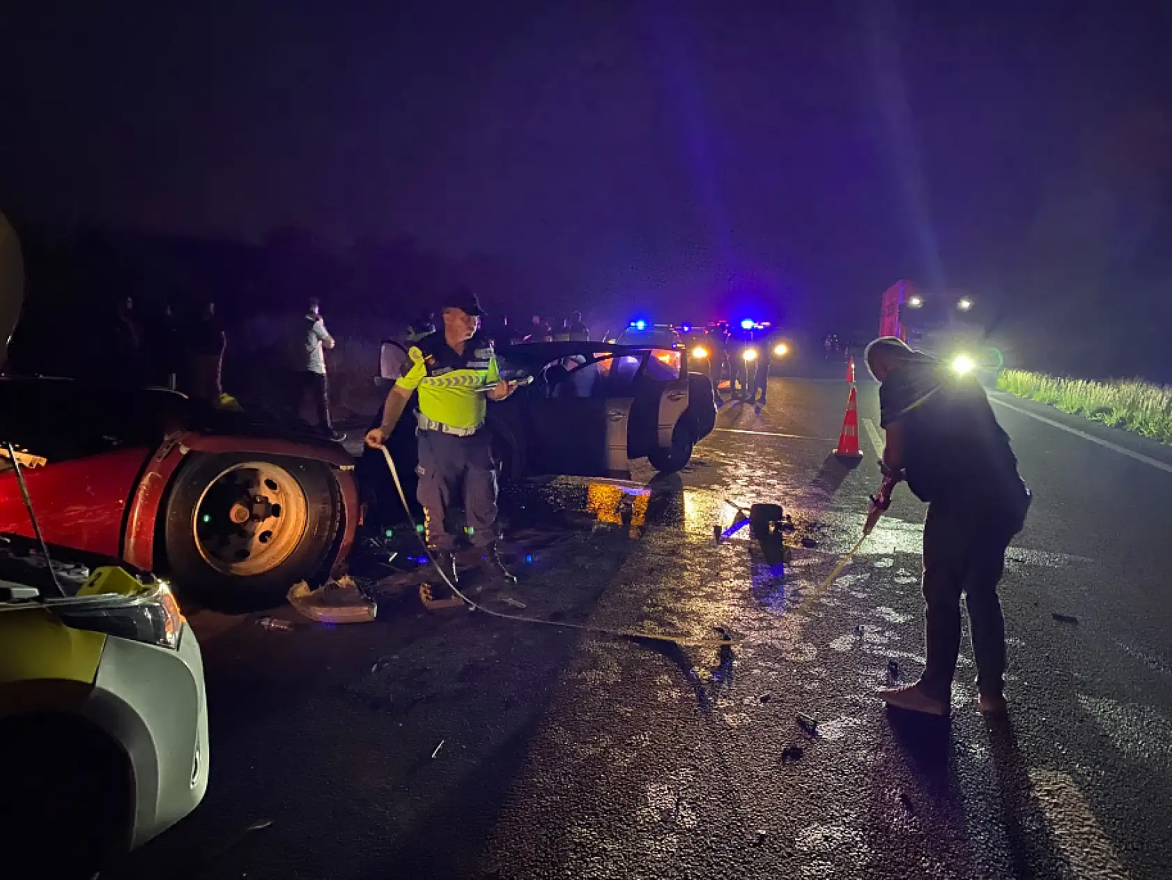 Emniyet şeridinde facia! Arızalanan TIR ölüm getirdi