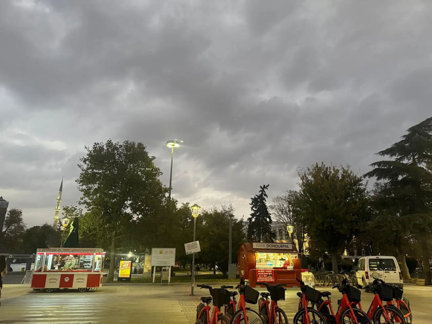 Konyalılar dikkat! Hava bir anda değişecek, kapı pencere kapanacak