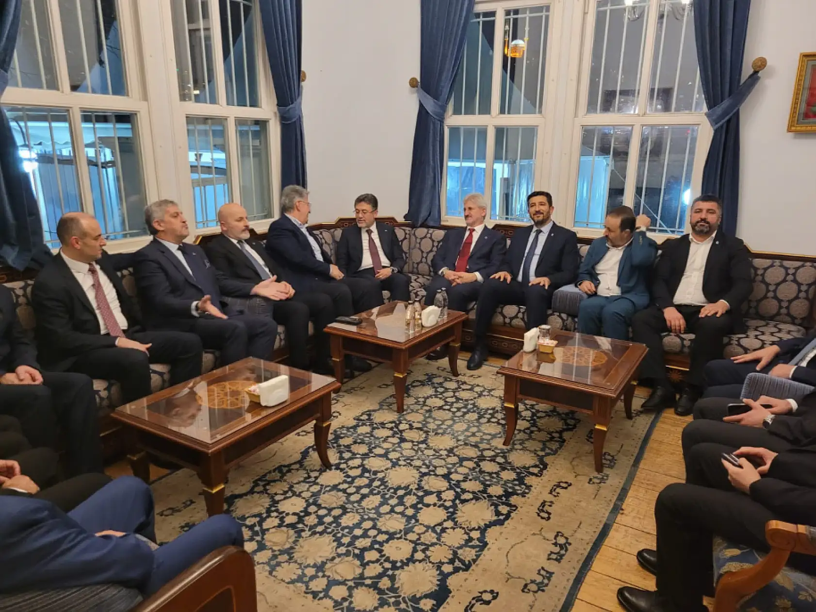 1 milyonluk gecede Konya rüzgarı! İstanbul'daki dev zirvede gözler o ikilideydi