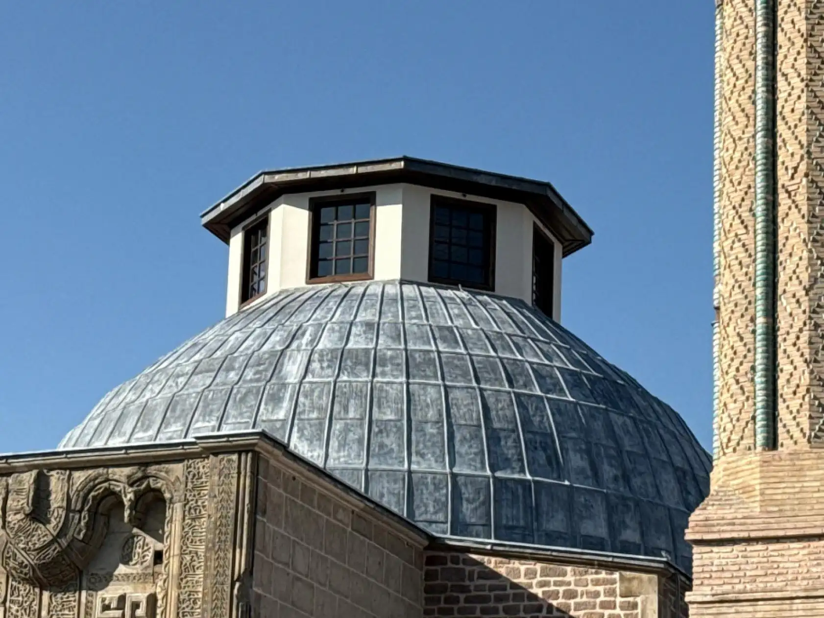 Konya'nın orta yerinde tarihi operasyon! Taş dantel ilmek ilmek yeniden işleniyor