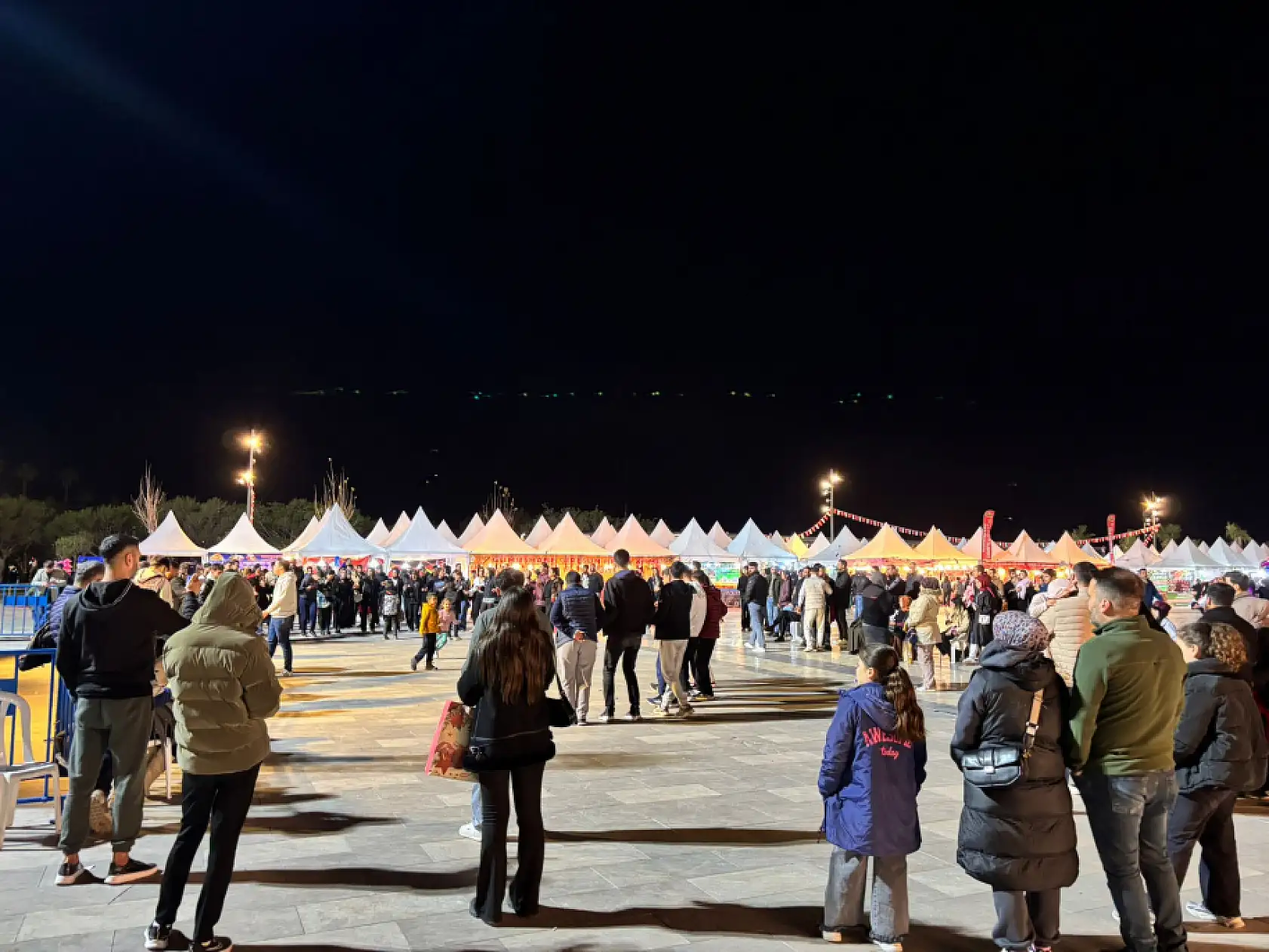 Damak çatlatan yöresel lezzetler Gastronomi ve Yeni Yıl Festivali'nde