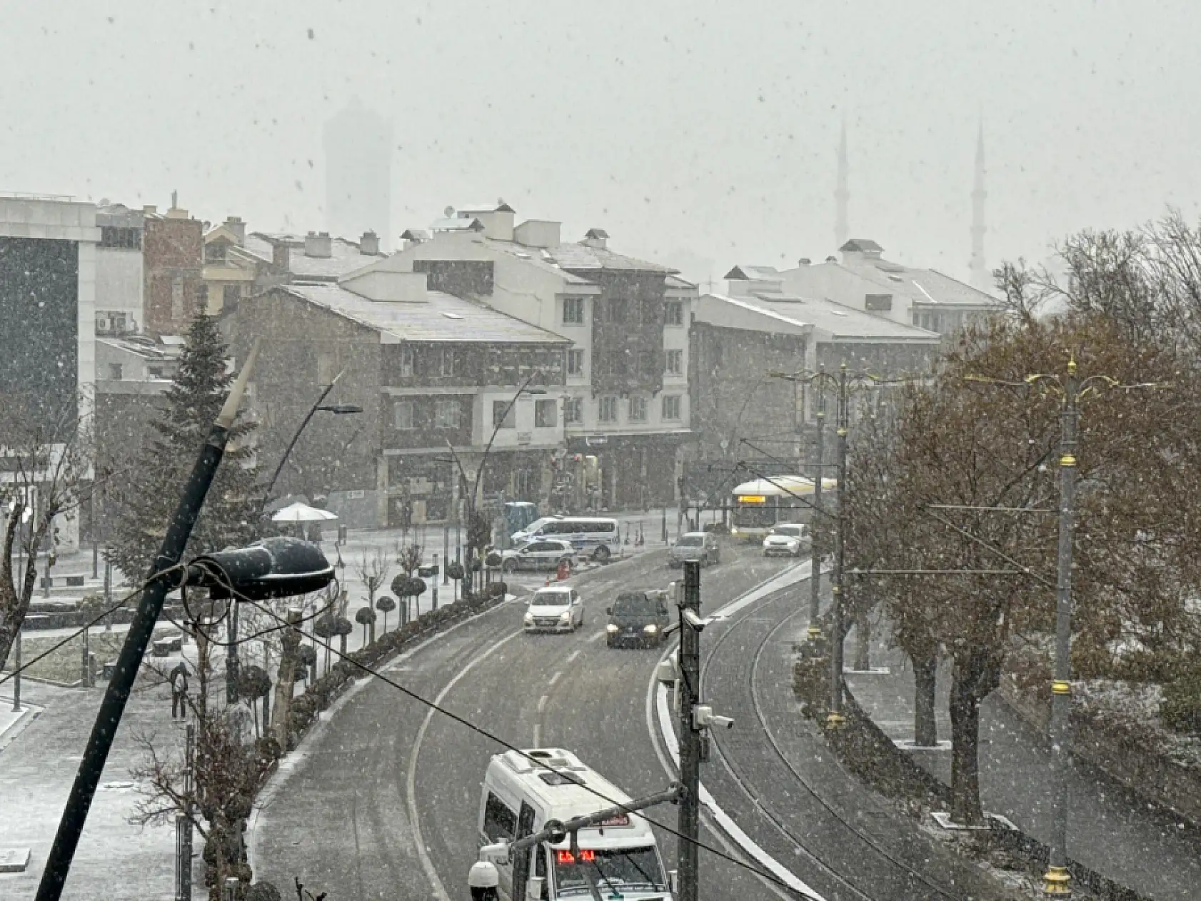 2026'nın ilk hediyesi: Konya'da özlenen kar bereketi