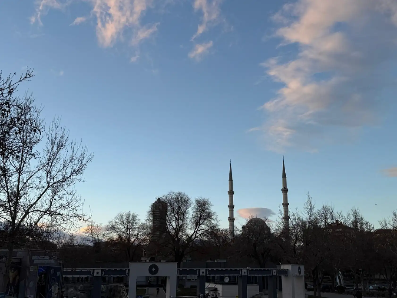 Konya'da Mart kapıdan baktırıyor: Önce yağmur, sonra dondurucu soğuk etkili olacak